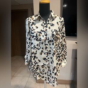 Stylish Leopard Print Button-Down Shirt
